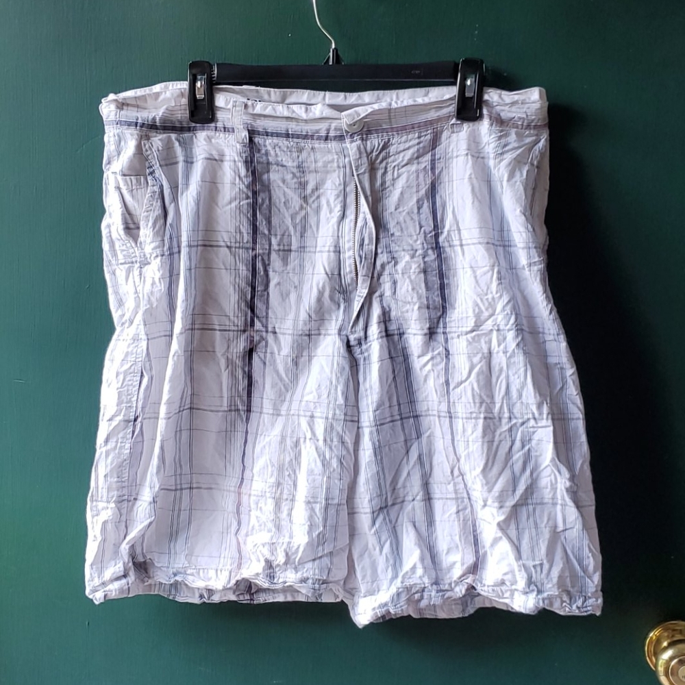Carbon men plaid shorts